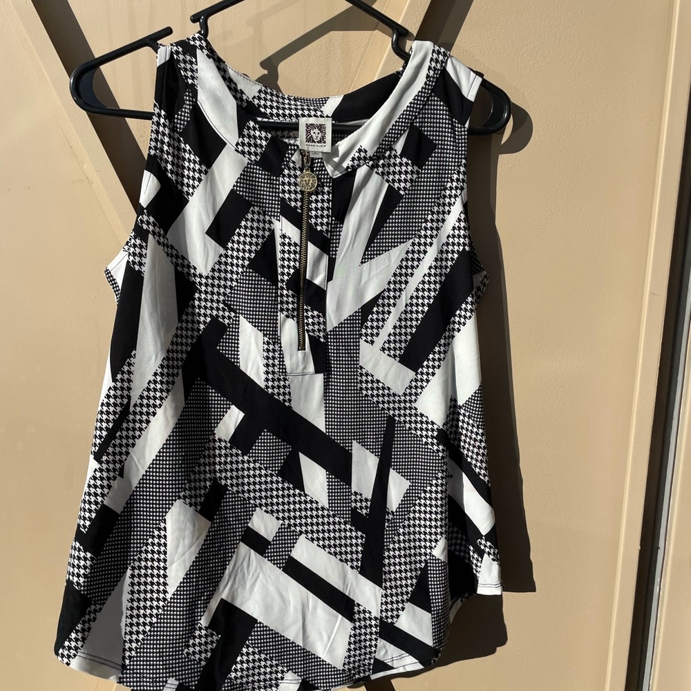 Beautiful dressy tank
